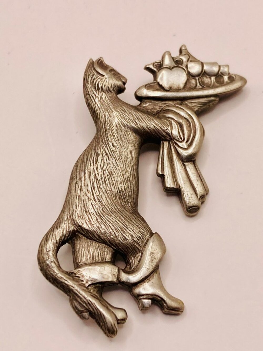 Museum of Fine Arts MFA Boston Vintage Pewter Cat Brooch Pin -87B